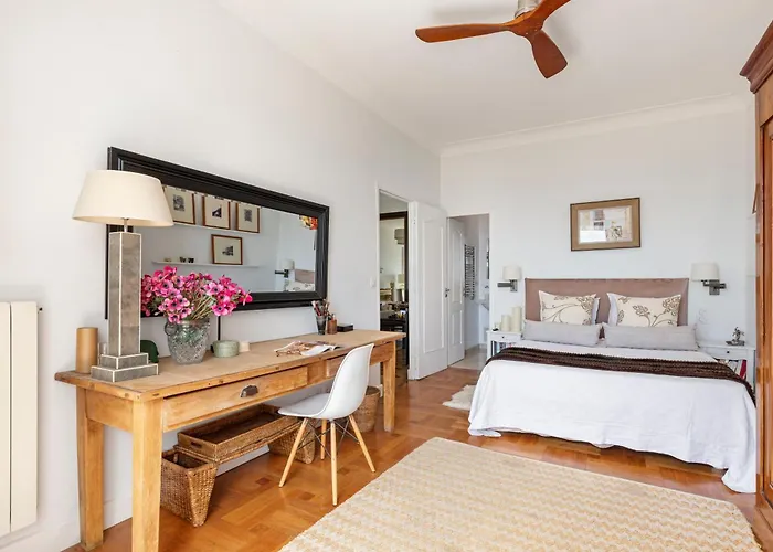 Unique Sea View Apartment, Center, 100m2