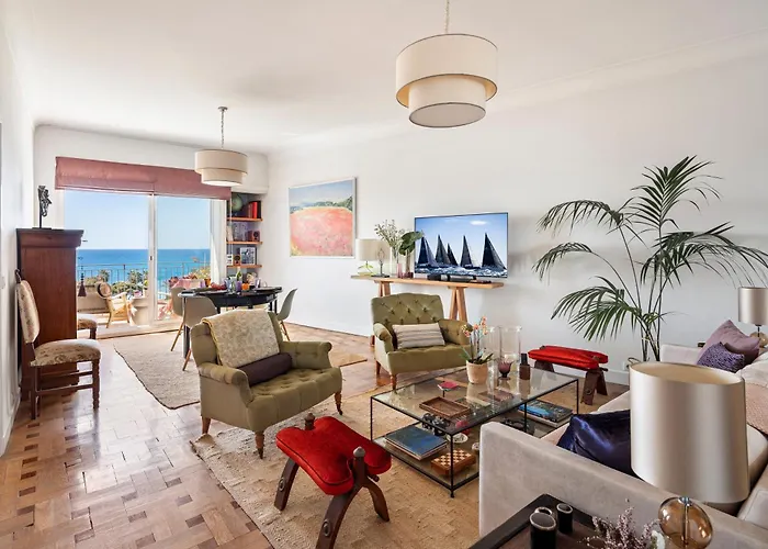 Apartmán Unique Sea View Apartment, Center, 100m2 *