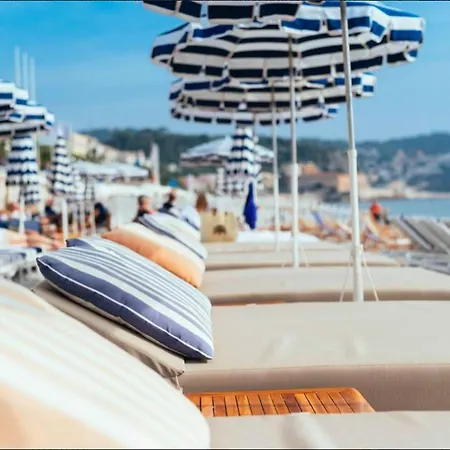 Unique Sea View Apartment, Center, 100m2 Apartament *