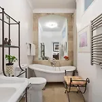 Unique Sea View Apartment, Center, 100m2 * ניס
