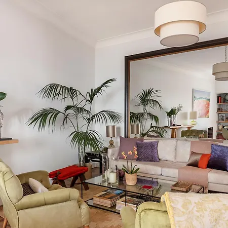 Unique Sea View Apartment, Center, 100m2 דירה *